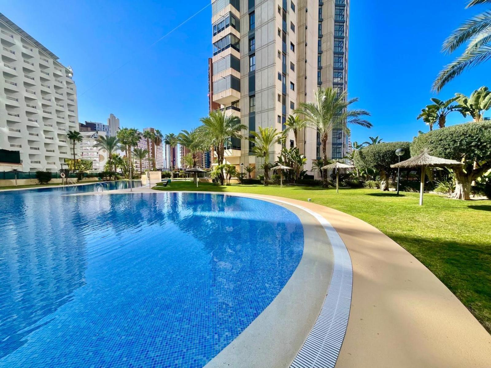 Gemelos 26 Pool Levante * Benidorm